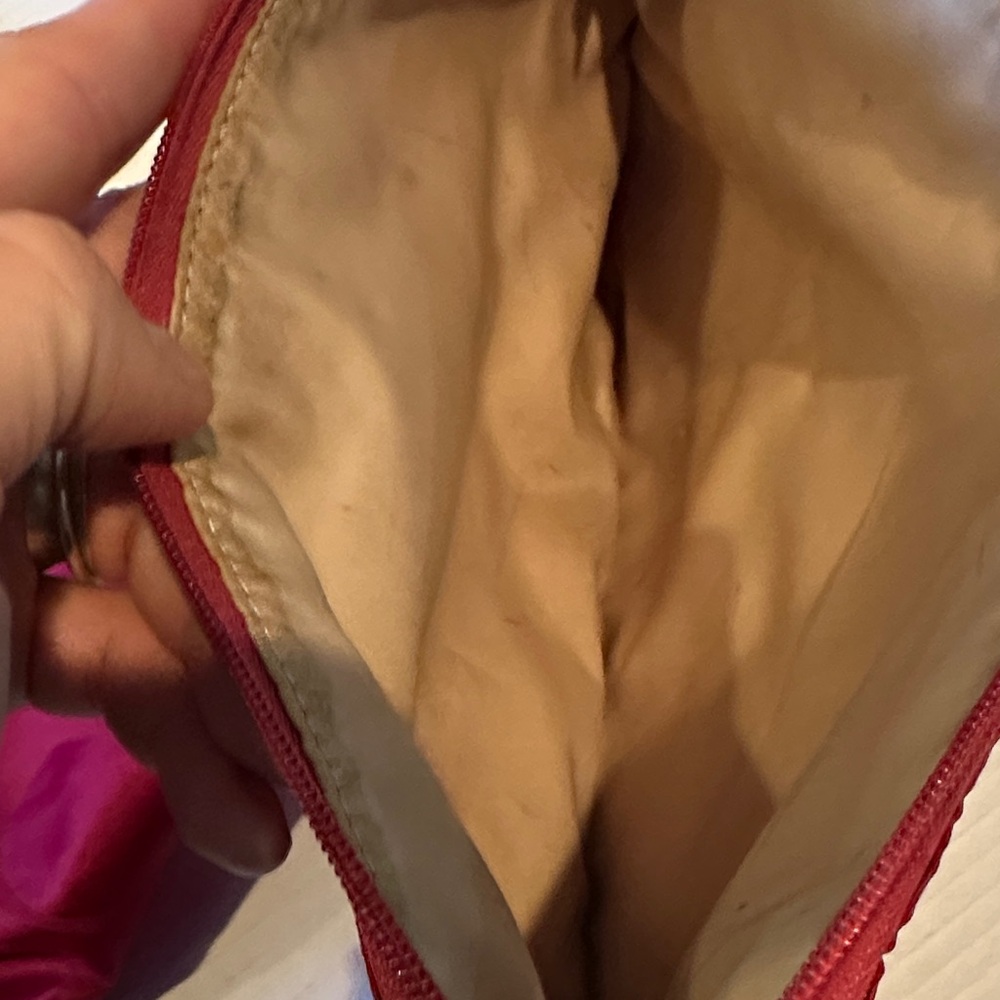 Coach Satin Logo XL Red Packable NY Weekend Tote with Removable Pouch Pre-Owned - Picture 12 of 15